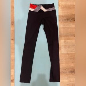Lululemon leggings size 4